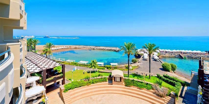 Vuni Palace Premium Hotel & Spa & Casino Beachfront Location ! Kyrenia  Esterno foto