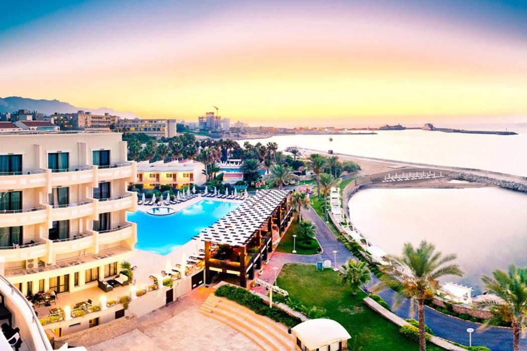 Vuni Palace Premium Hotel & Spa & Casino Beachfront Location ! Kyrenia  Esterno foto