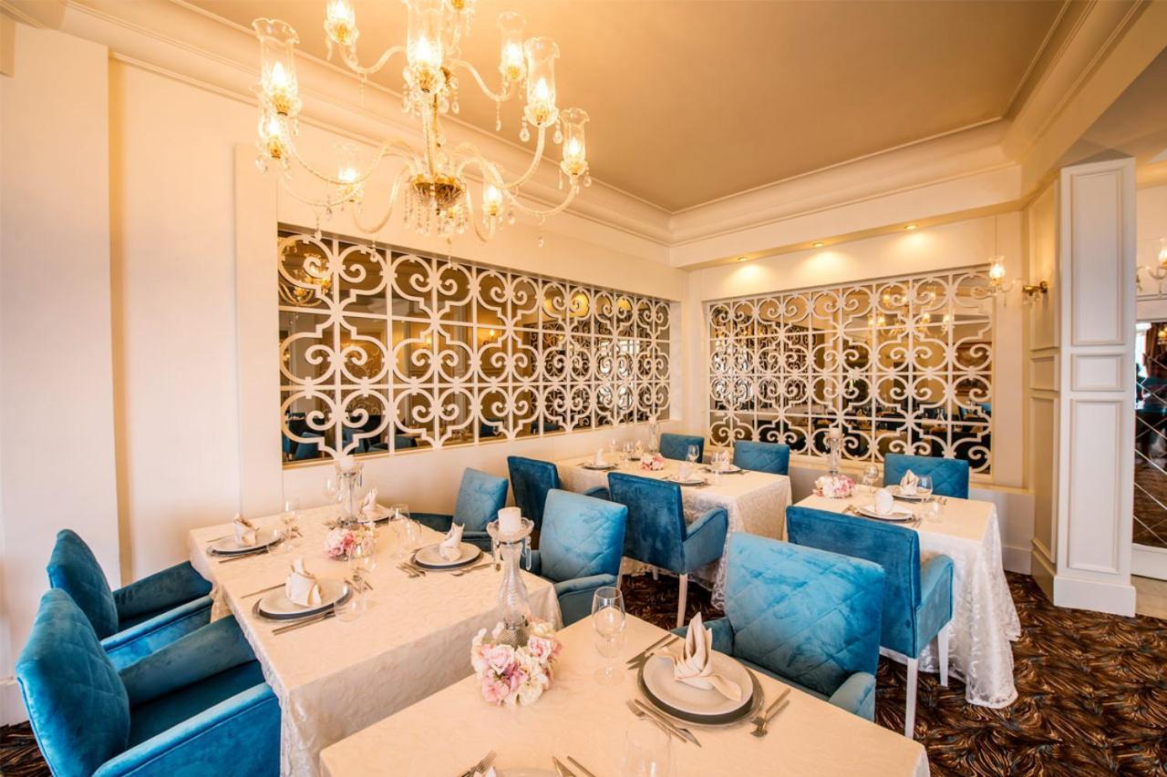 Vuni Palace Premium Hotel & Spa & Casino Beachfront Location ! Kyrenia  Esterno foto