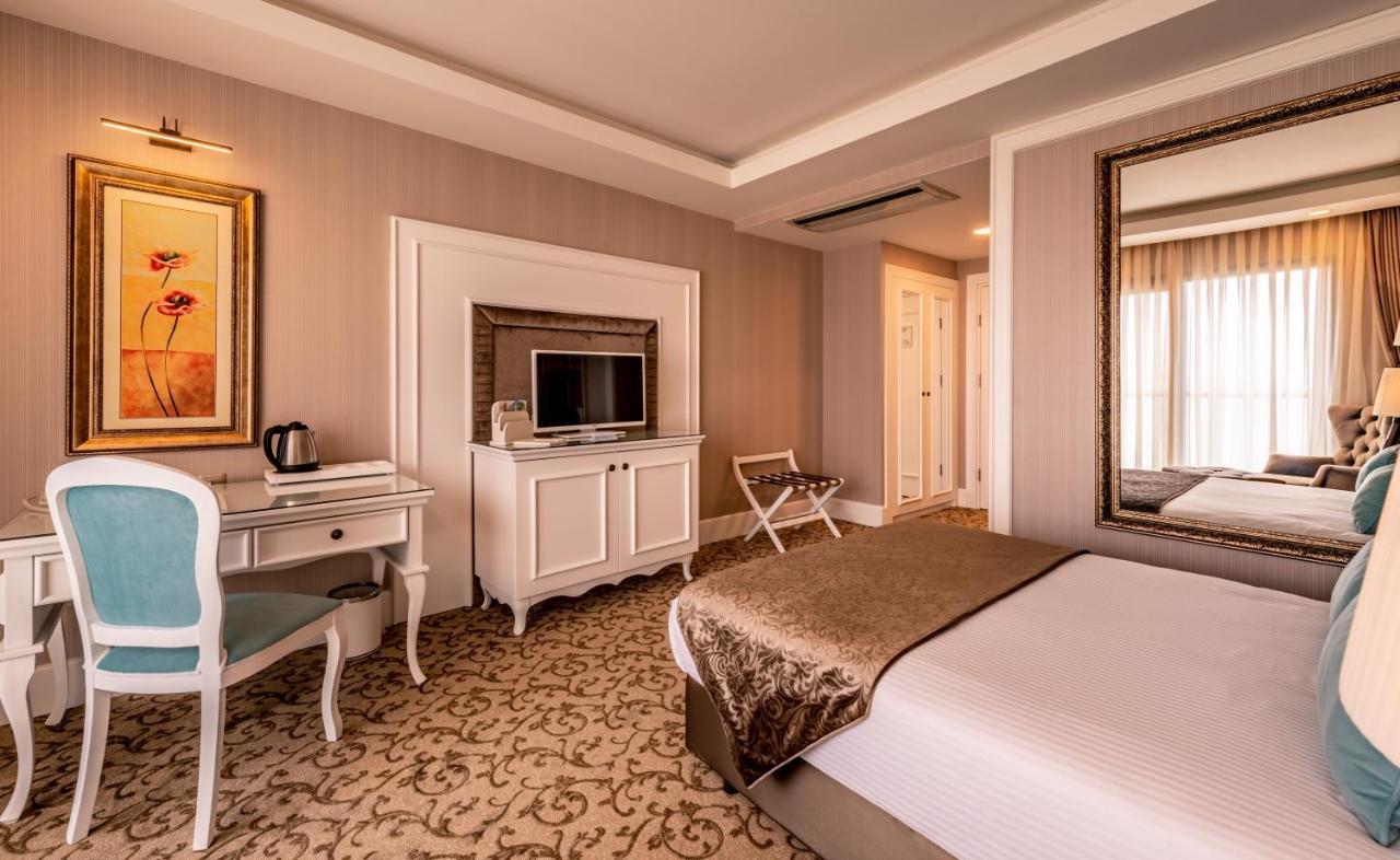 Vuni Palace Premium Hotel & Spa & Casino Beachfront Location ! Kyrenia  Esterno foto