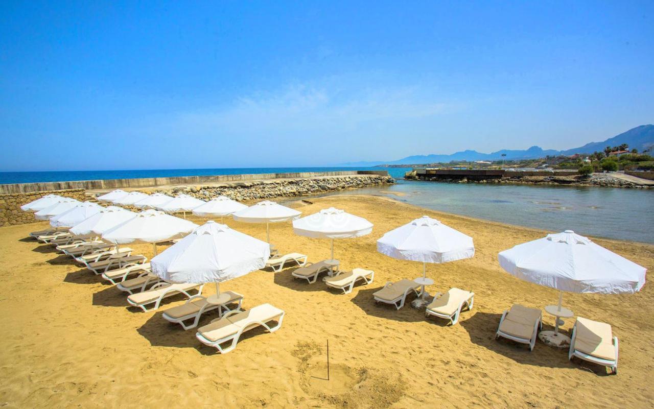 Vuni Palace Premium Hotel & Spa & Casino Beachfront Location ! Kyrenia  Esterno foto