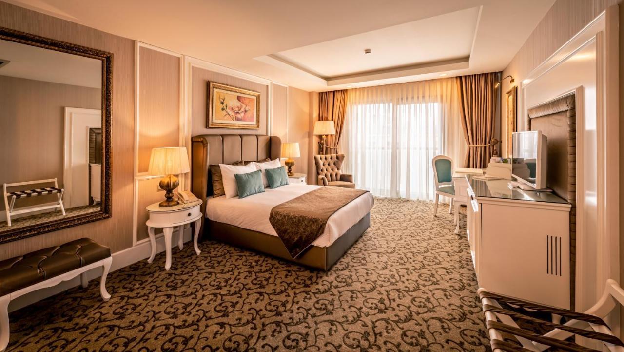 Vuni Palace Premium Hotel & Spa & Casino Beachfront Location ! Kyrenia  Esterno foto